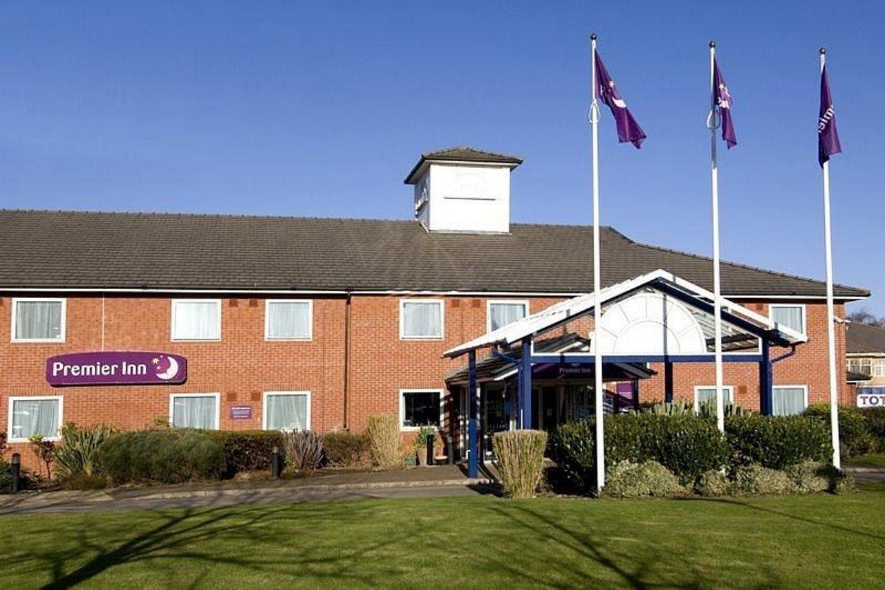 Premier Inn Pontypool Luaran gambar