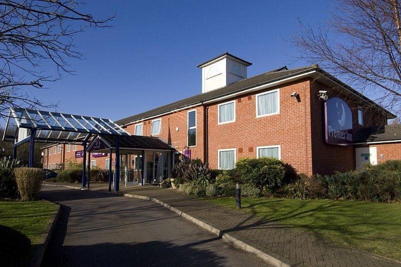 Premier Inn Pontypool Luaran gambar